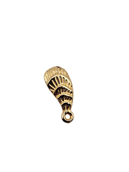 Scallop Shell Charm (small)